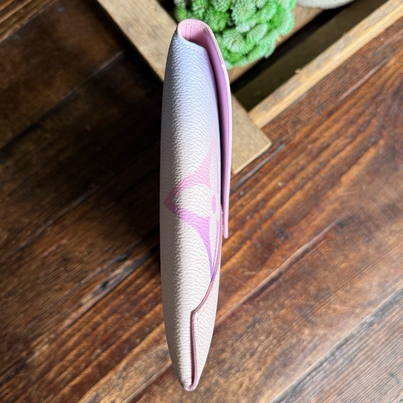 Louis Vuitton Large Kirigami Pochette In Sunrise Pastel - Picture 5 of 16